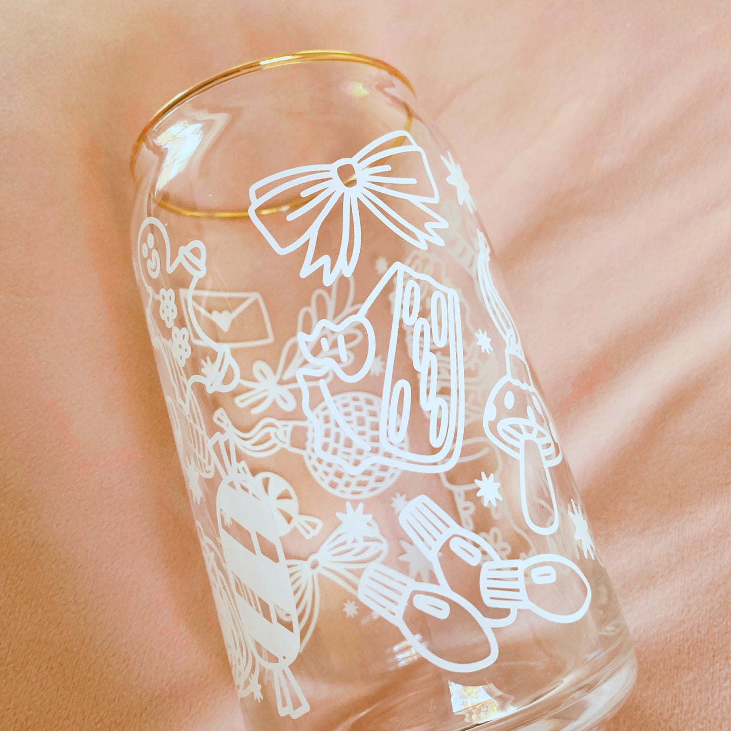 Holly Jolly Can Glass